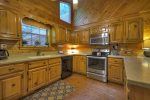 A Whitewater Retreat - Fully Equipped Kitchen 
